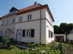 Einfamilienhaus - Straßenansicht