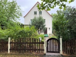 Einfamilienhaus in Leuna - Straßenansicht