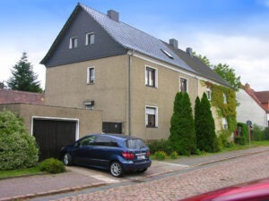 Einfamilienhaus in Großkugel - Straßenansicht