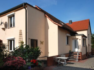 Einfamilienhaus Langeneichstädt - Hausansicht vom Hof