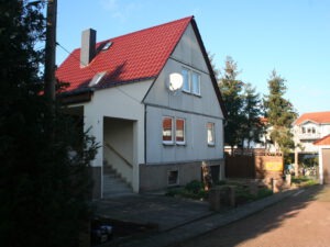 Einfamilienhaus Dölbau - Straßenansicht