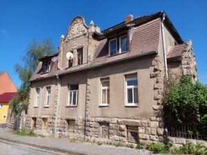 Mehrfamilienhaus in Mücheln/G. - Straßenansicht