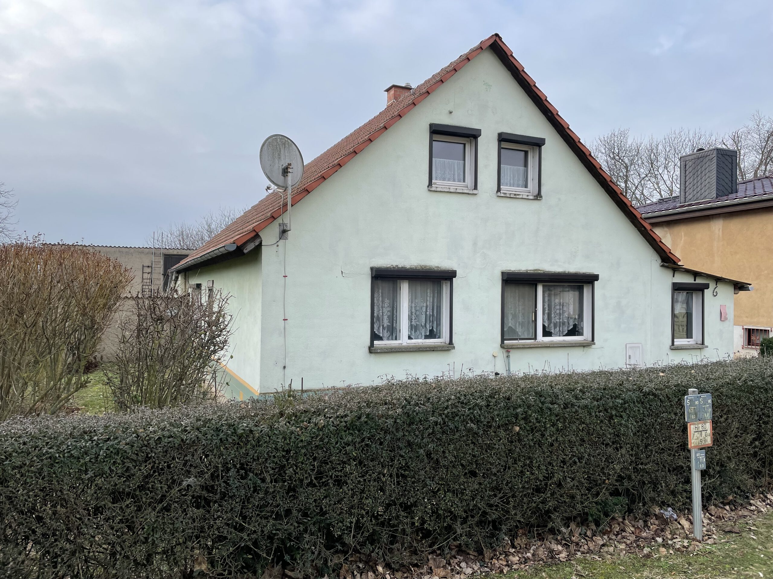 Einfamilienhaus in Fienstedt -Straßenansicht Nordseite