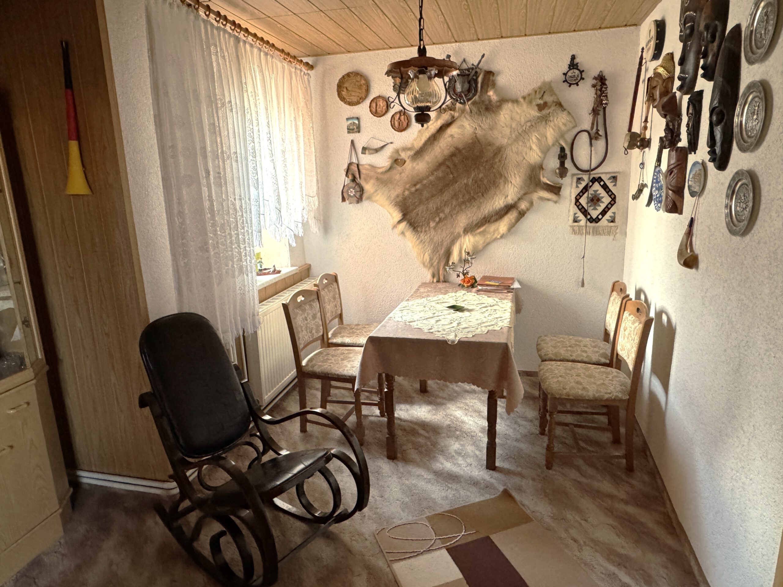 Ein- bis Zweifamilienhaus - Essecke